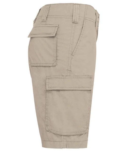 K756 - Lichte damesbermuda met diverse zakken Beige