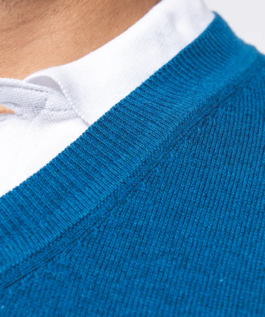 K982 - Premium pullover V-hals Mykonos Blue Heather