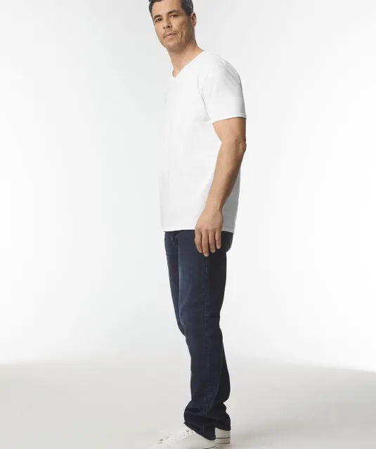 GI64V00 - Softstyle Euro Fit Adult V-neck T-shirt White