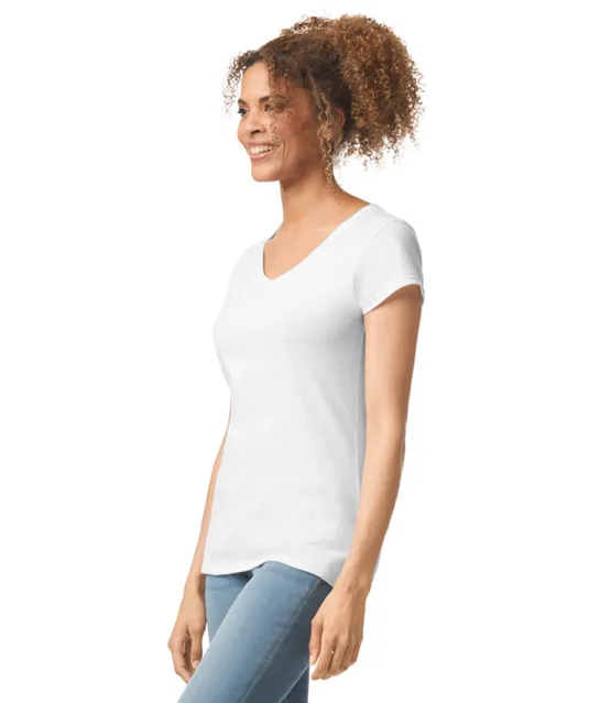 GI64V00L - Softstyle® Fitted Ladies' V-neck T-shirt White