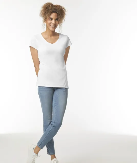 GI64V00L - Softstyle® Fitted Ladies' V-neck T-shirt White