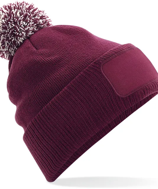 B443 - Snowstar® patch beanie Burgundy / Off White