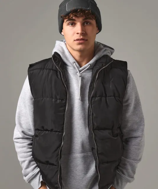 B440 - Thinsulate™ Patch Beanie Black
