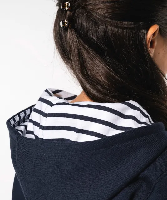 K4014 - Sweater met contrasterende capuchon met motief Black / Skate Graffiti