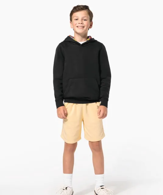 K4014 - Sweater met contrasterende capuchon met motief Black / Skate Graffiti
